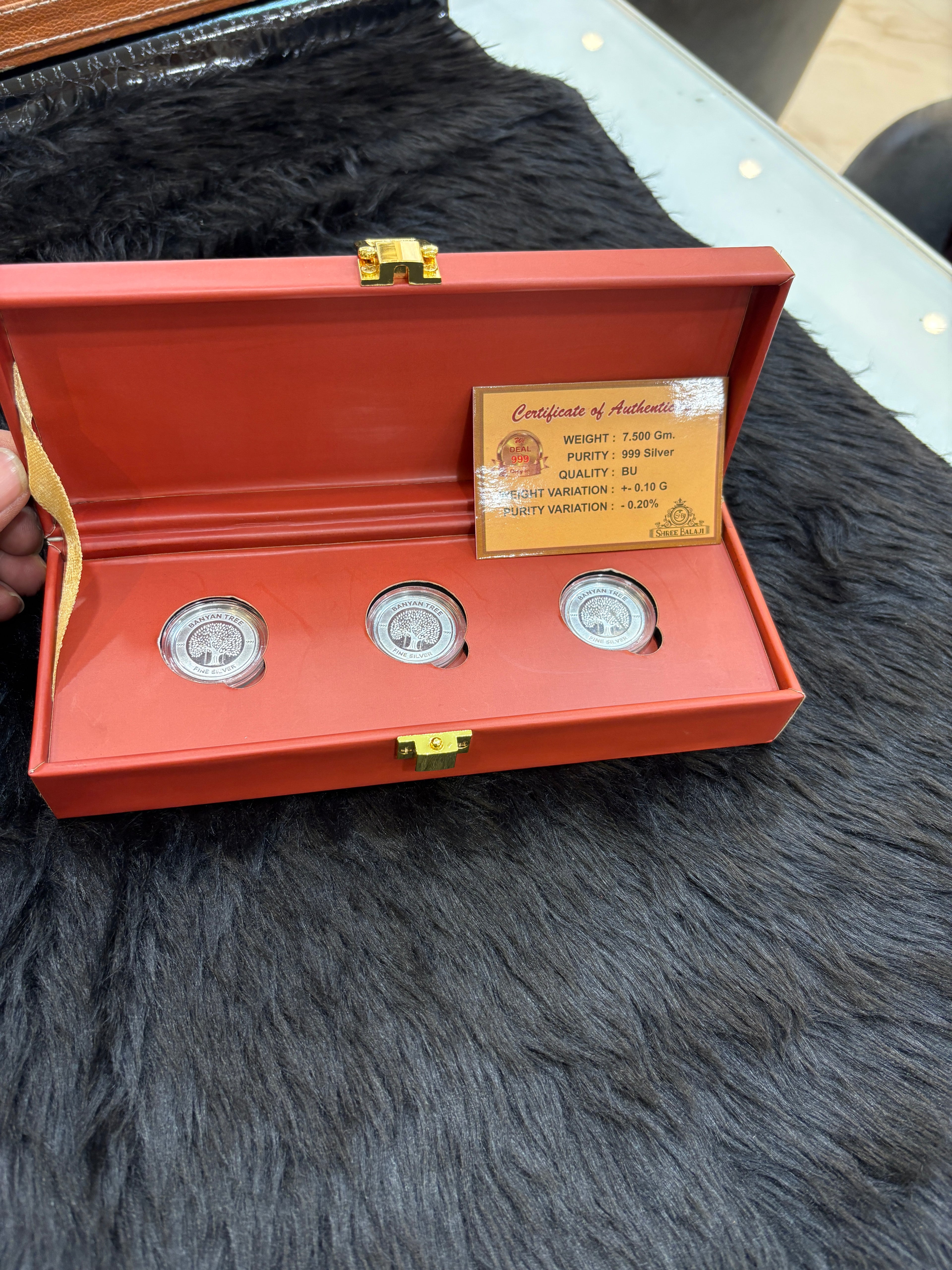 GIFTING SILVER COINE WEIGHT 7.500 MG